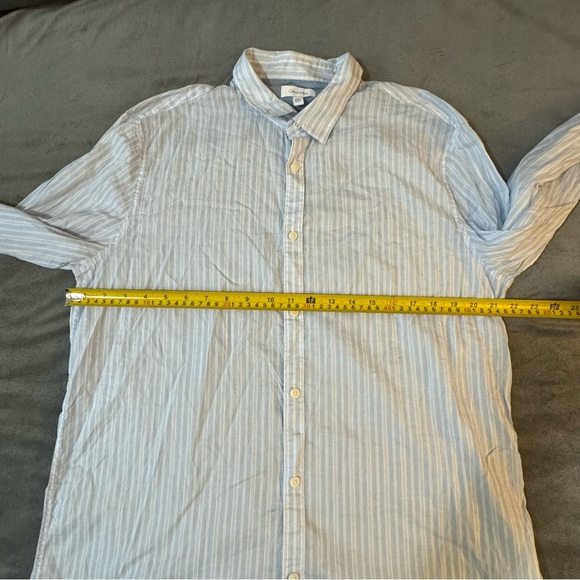 Calvin Klein Blue and White Casual Button Down Shirt
#1101 - Picture 2 of 6